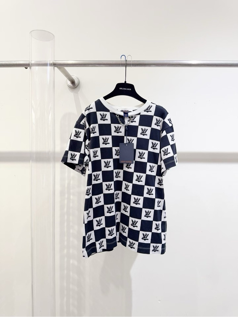 Louis Vuitton Navy, White & Silver Chain-Accent Tee
